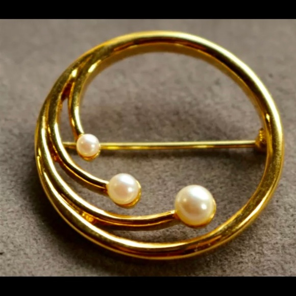 062)*Vintage* Monet Brooch - Picture 2 of 4